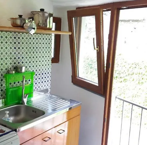 Fontantica Di Apartamento Vernazza